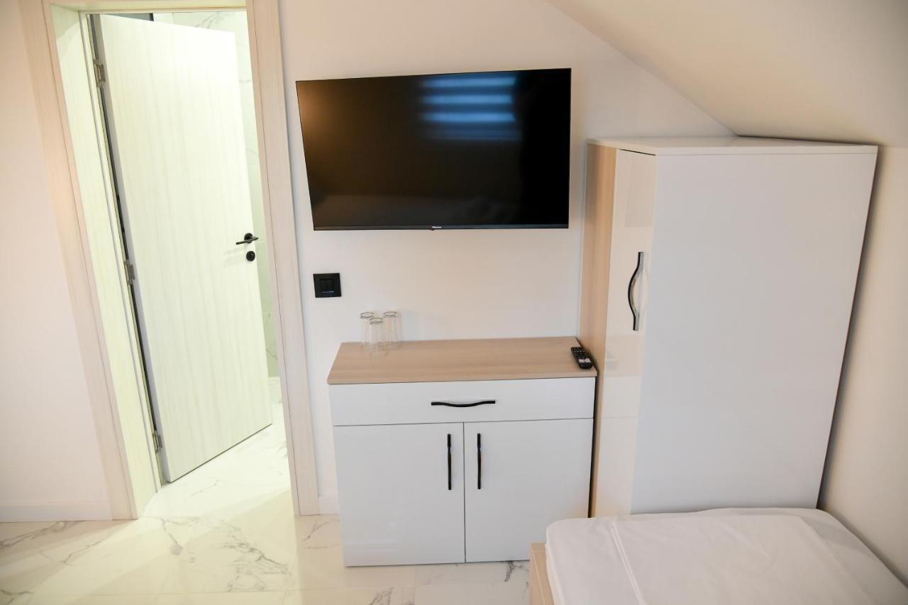 Pansion Eden Hotel Nis Luaran gambar
